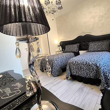 Alloggio Turistico Giulietta E Romeo - Intero Appartamento - Villafranca Di Verona, Zimmer, Holiday Rooms Εξωτερικό φωτογραφία