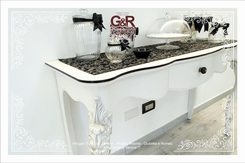 Alloggio Turistico Giulietta E Romeo - Intero Appartamento - Villafranca Di Verona, Zimmer, Holiday Rooms Εξωτερικό φωτογραφία