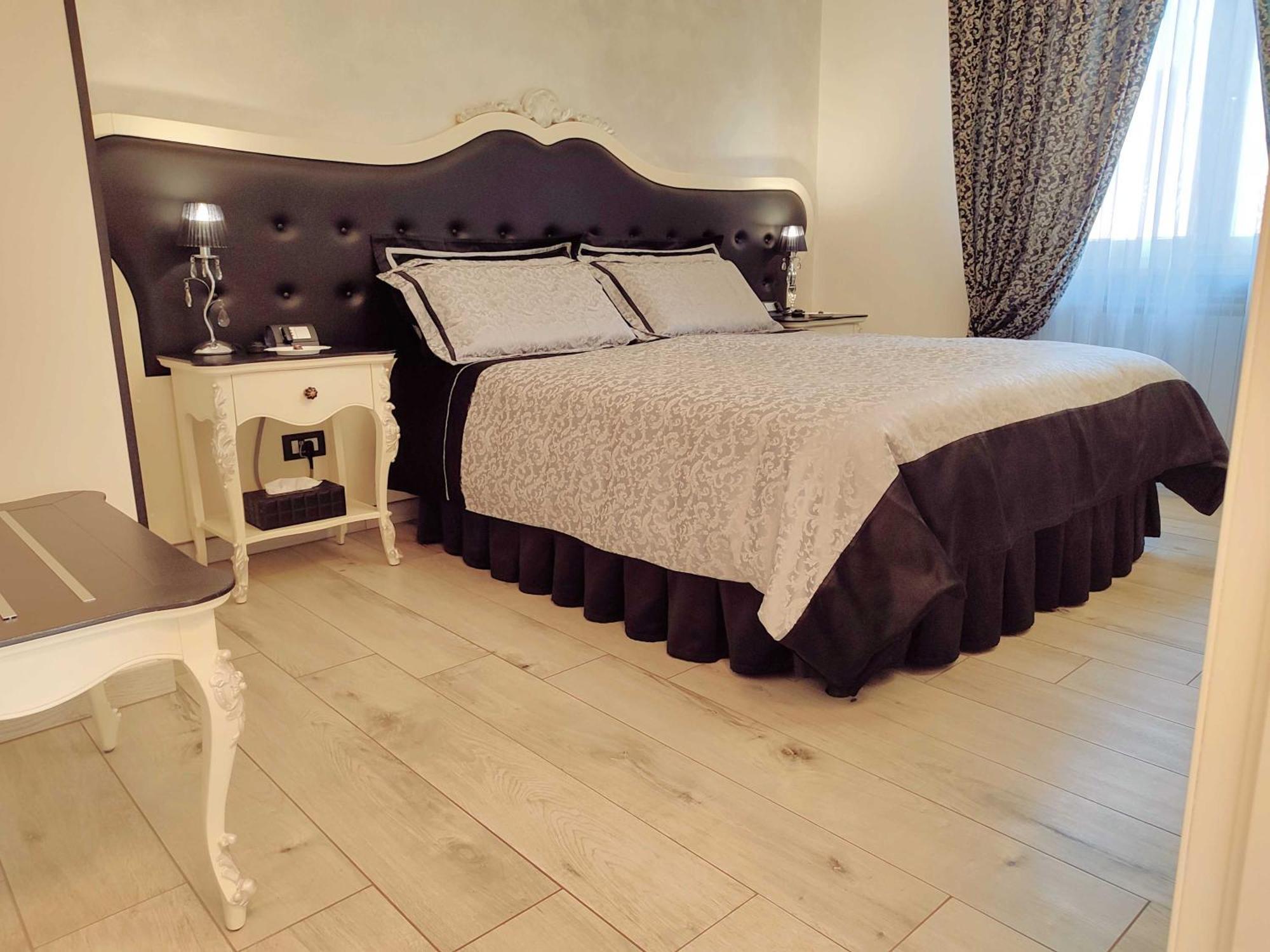 Alloggio Turistico Giulietta E Romeo - Intero Appartamento - Villafranca Di Verona, Zimmer, Holiday Rooms Εξωτερικό φωτογραφία